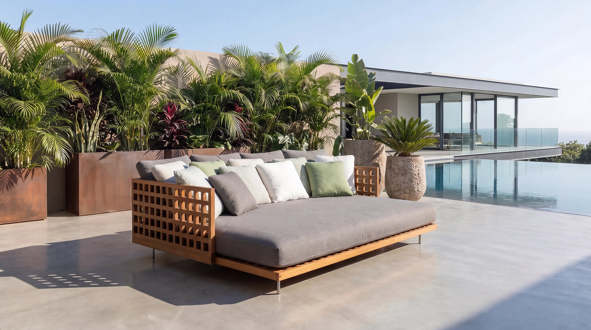Cocoon Daybed