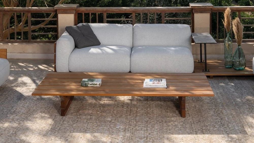 Solid Teak Construction