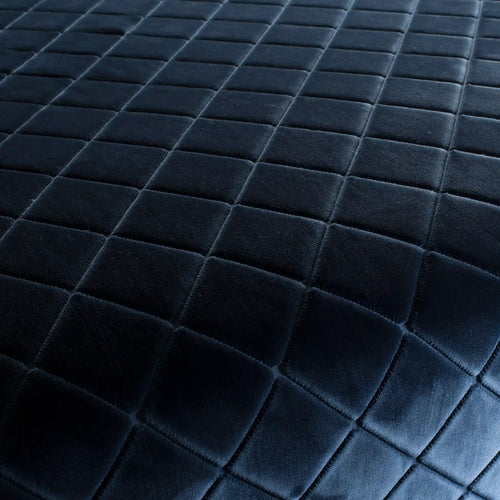 JA3017_051